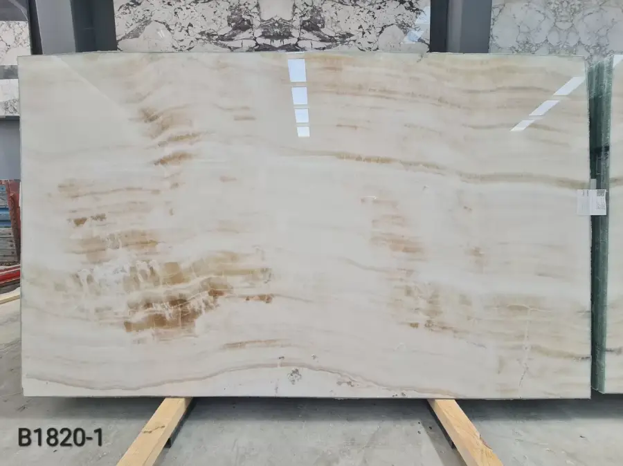 WHITE ONYX