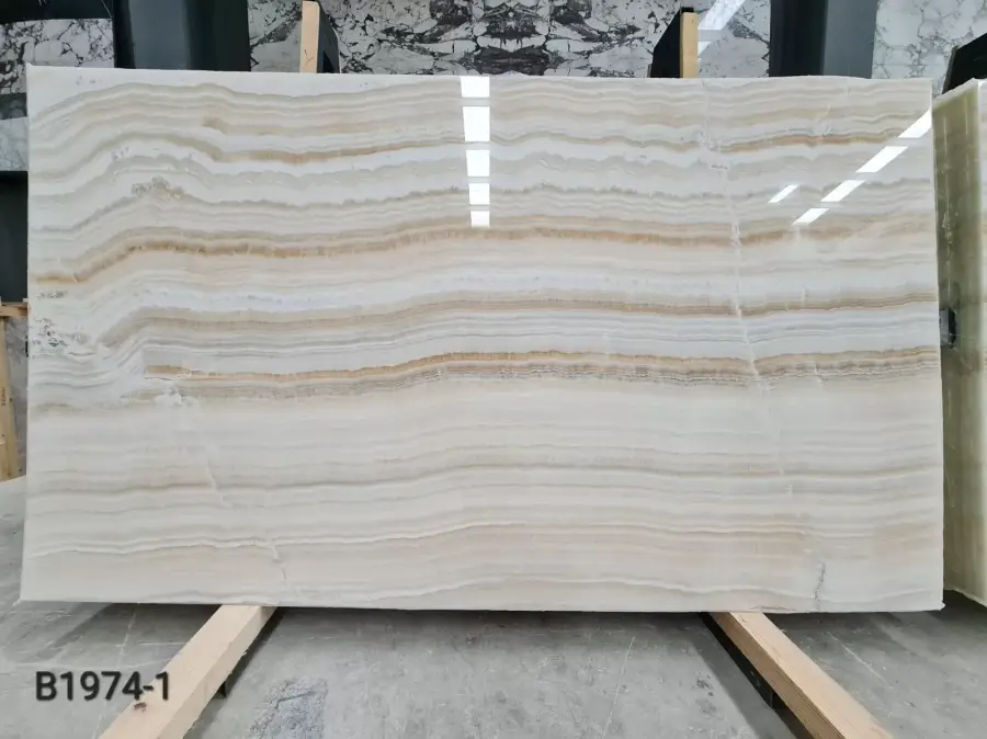 WHITE ONYX