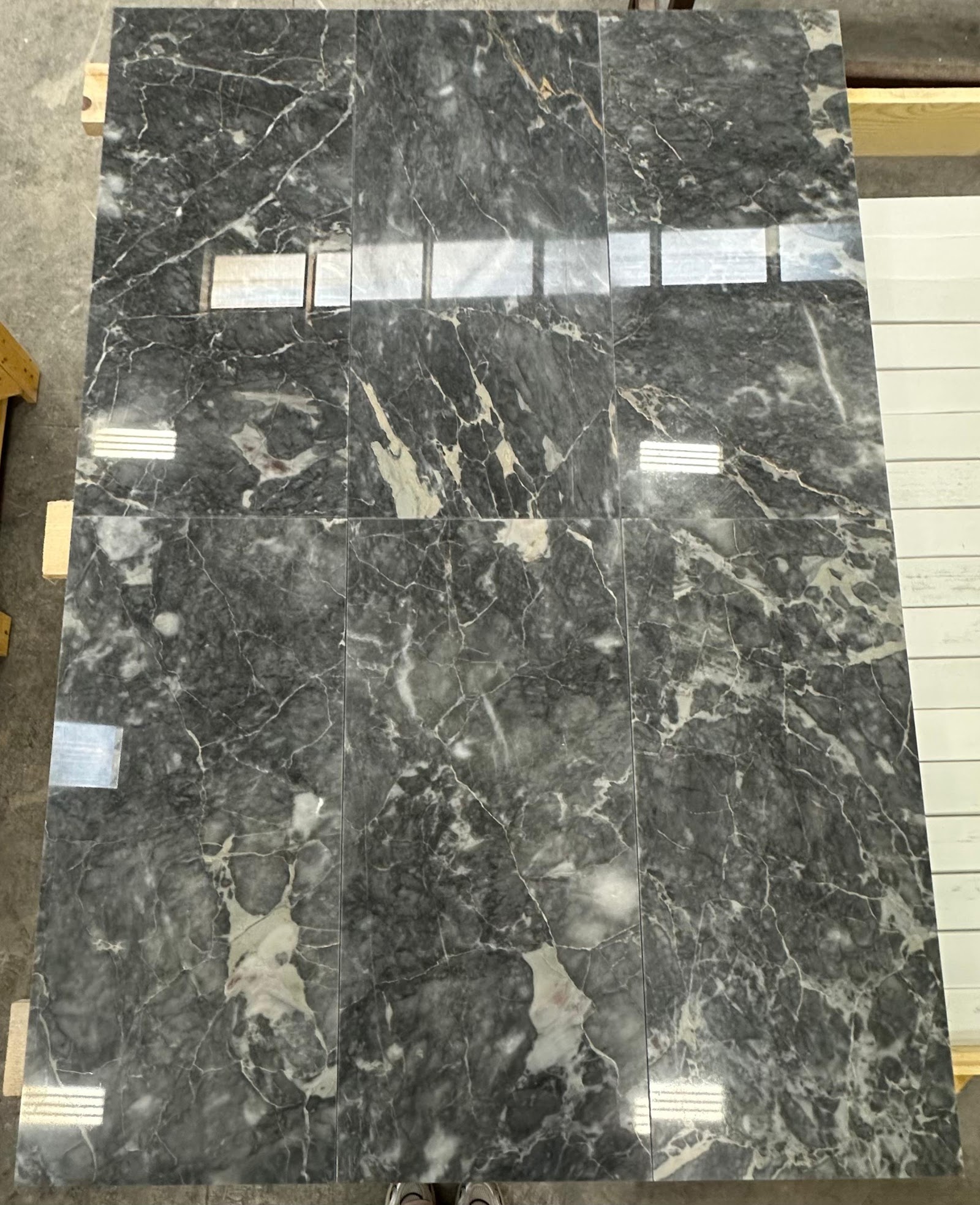 Jaguar Grey natural stone tile — detail photo 2