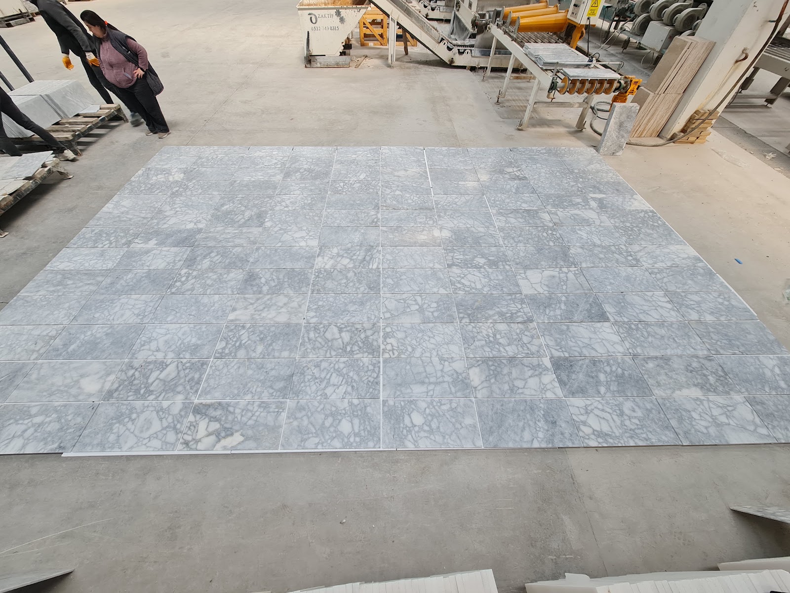 Grigio Venato natural stone tile — detail photo 3