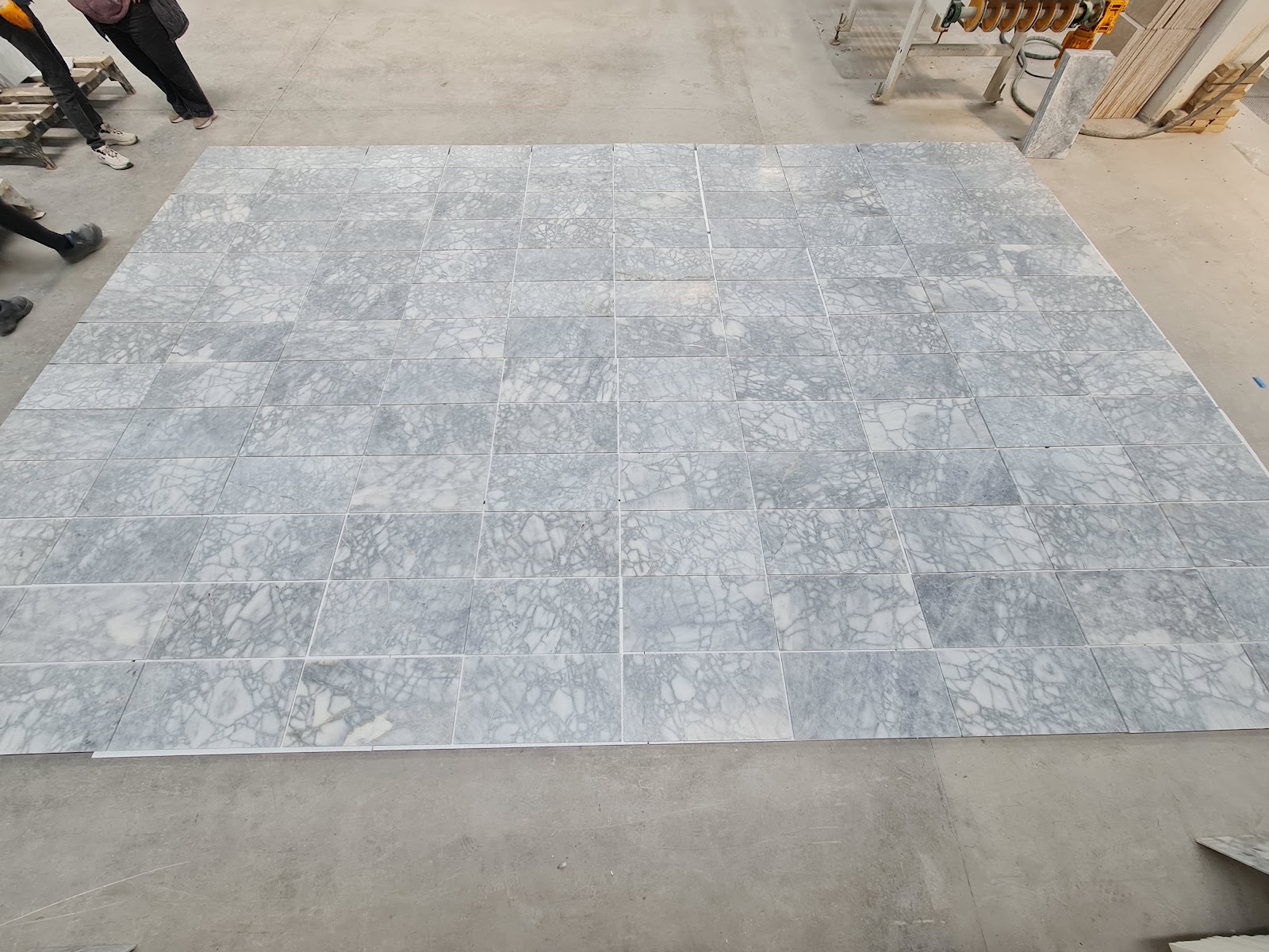 Grigio Venato natural stone tile — detail photo 2