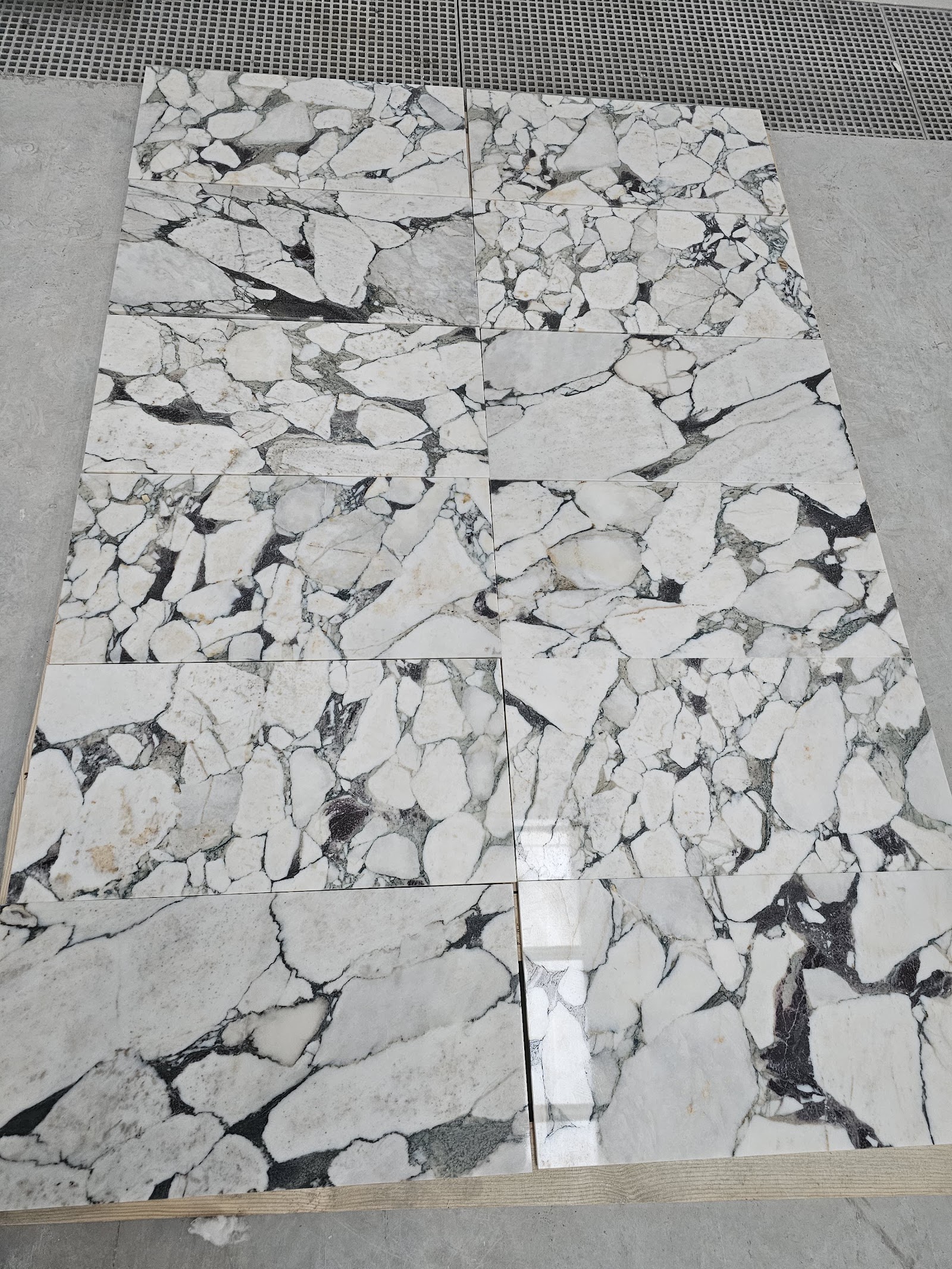 Calacatta Victoria Classic natural stone tile — surface and veining