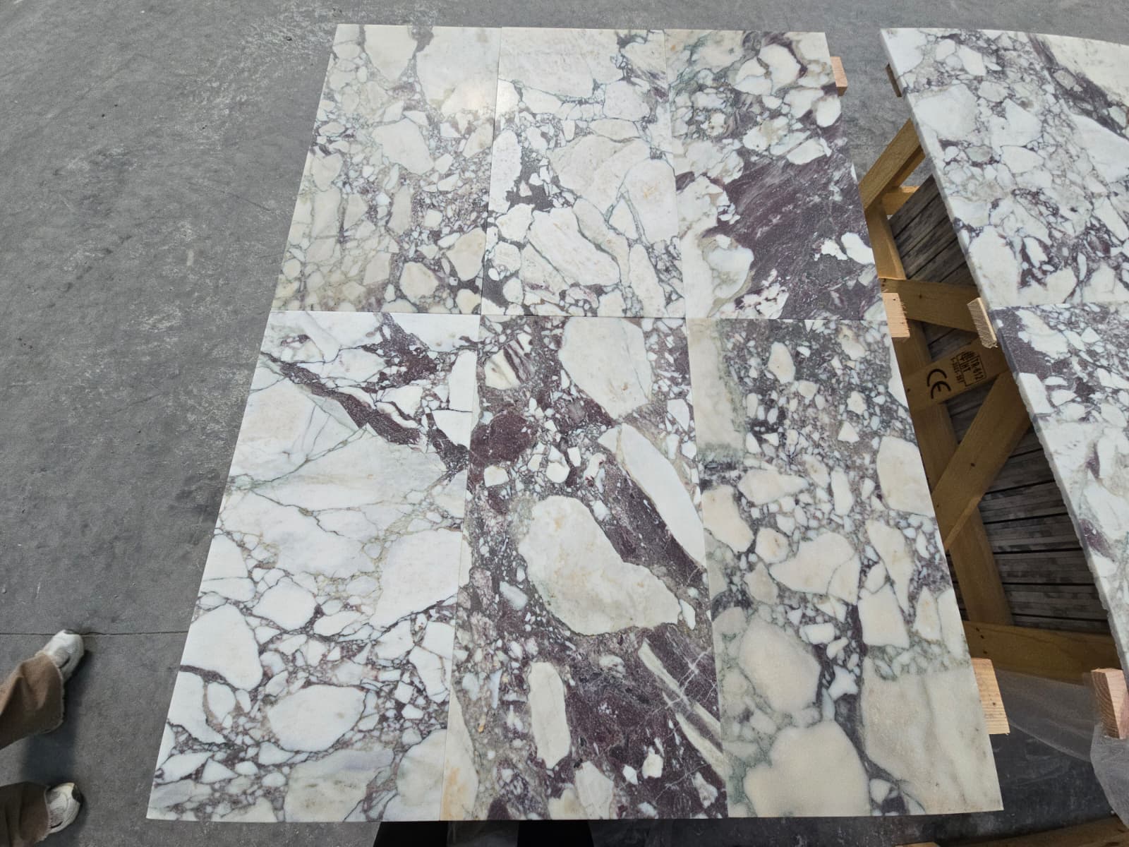 Calacatta Viola Tiles natural stone tile — surface and veining