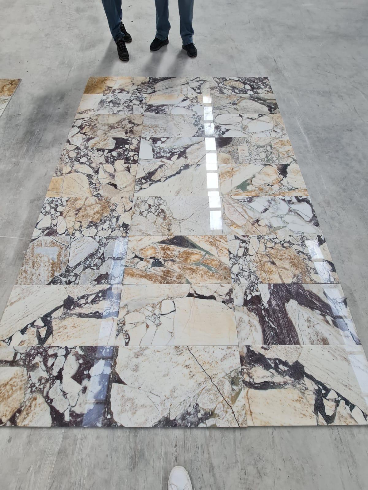 Calacatta Viola Gold natural stone tile — detail photo 4